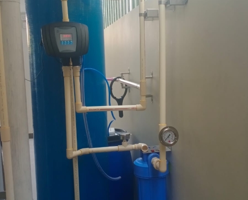 200 litter resin capacity - 1 inch side mount org softener value